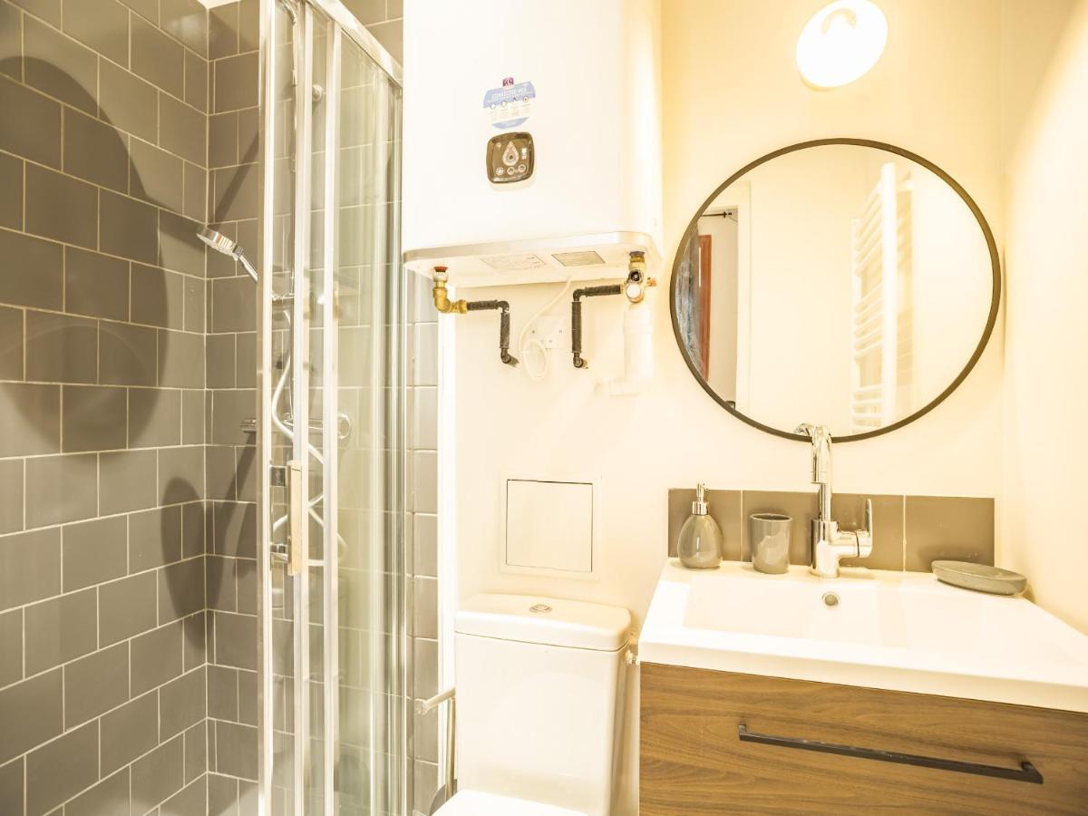 Ateliers Begand Studio 3 - Proximite Gare - Parking Offert Apartment Троа Екстериор снимка